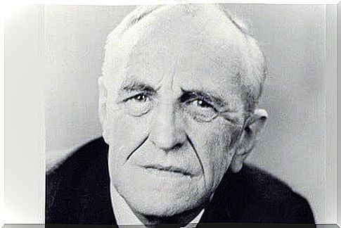 Donald Winnicott, between psychoanalysis and pediatrics