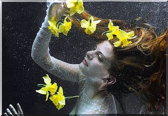 woman-with-yellow-flowers